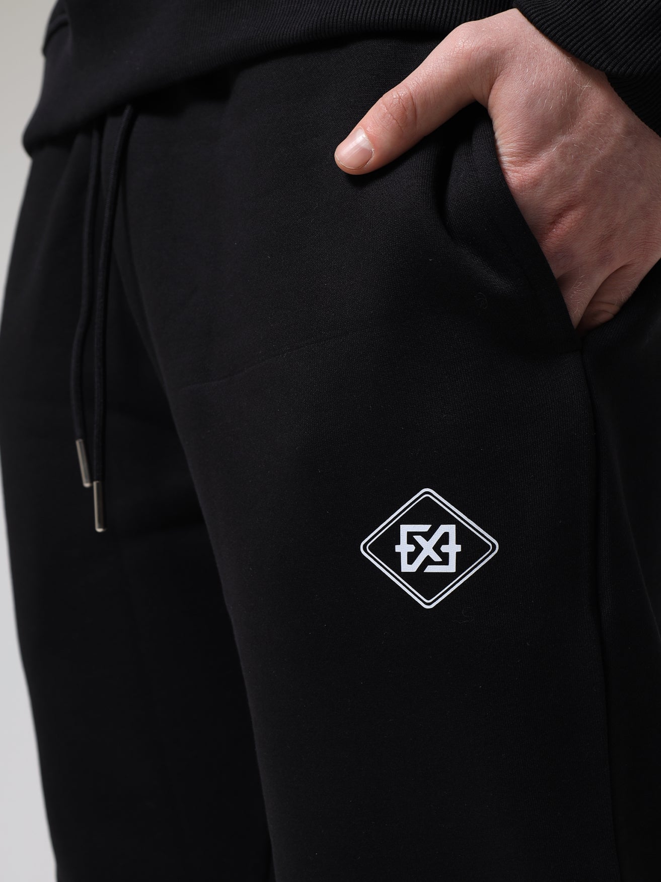 Badge tracksuit | Black