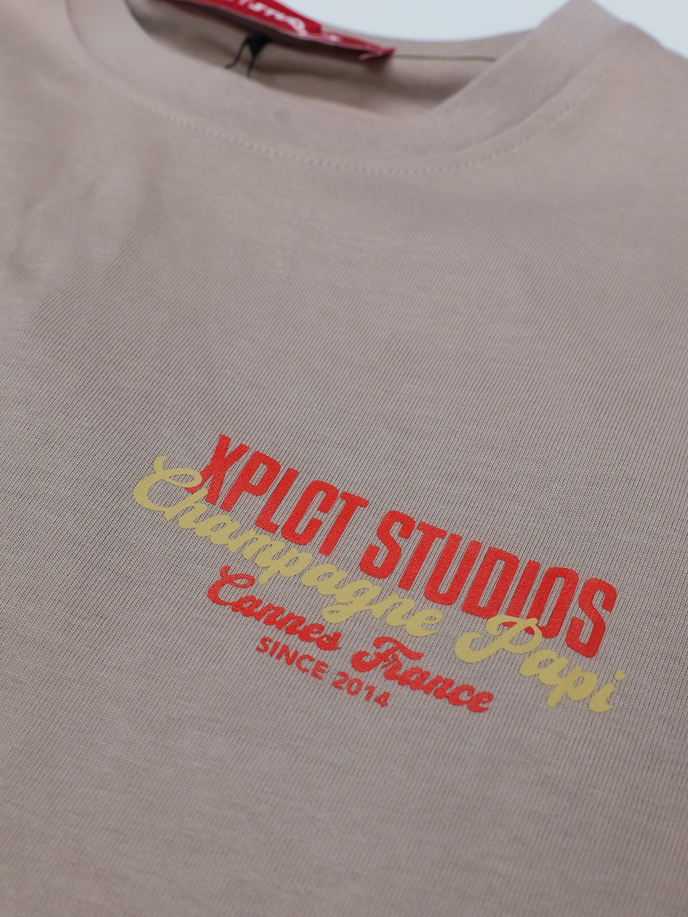 Champagne Tee | Beige