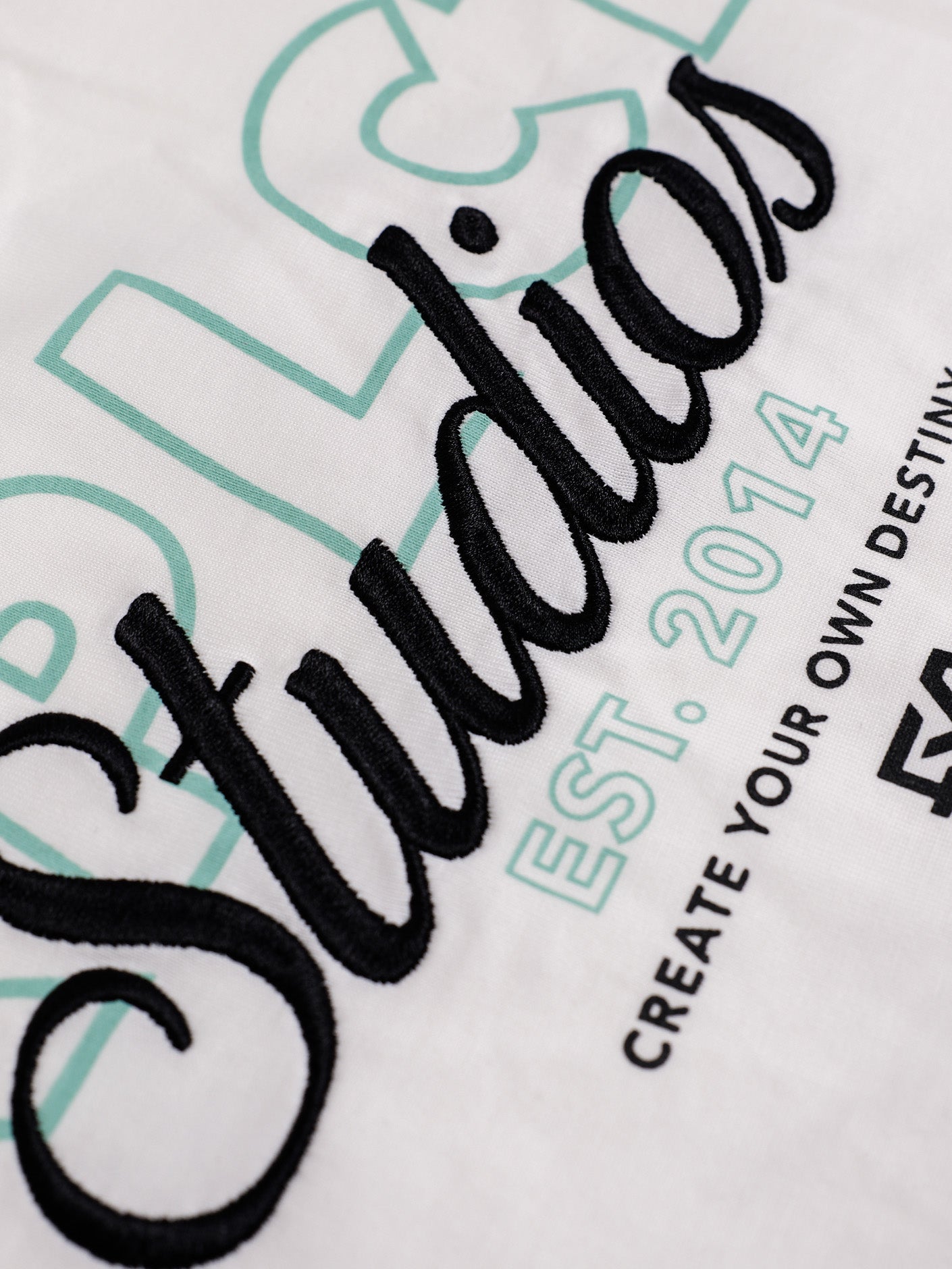 Destiny Longsleeve| Off white