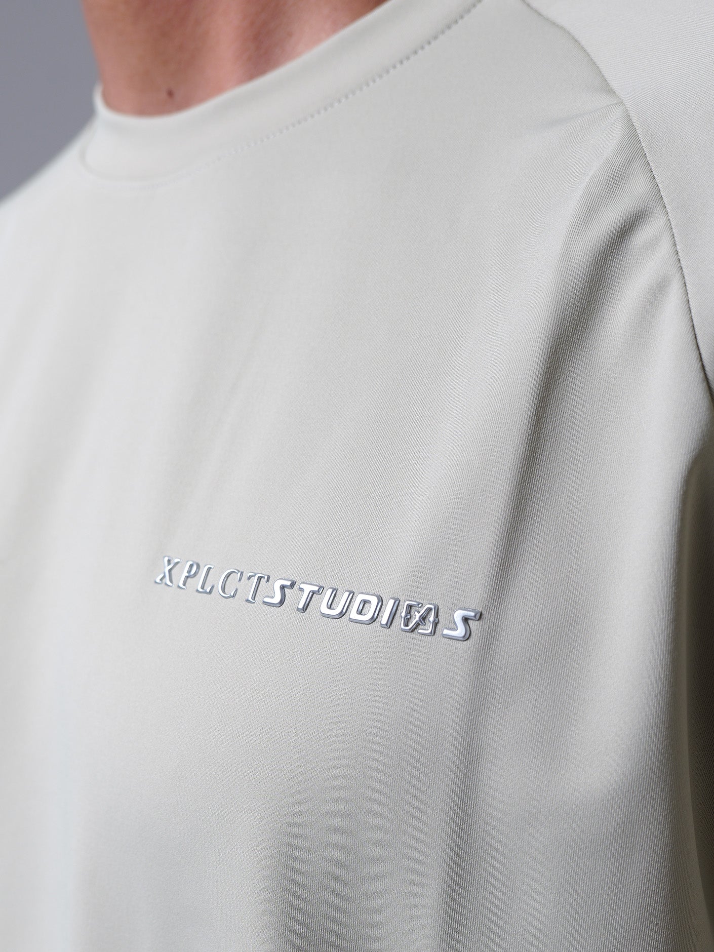 Move Tee | Taupe