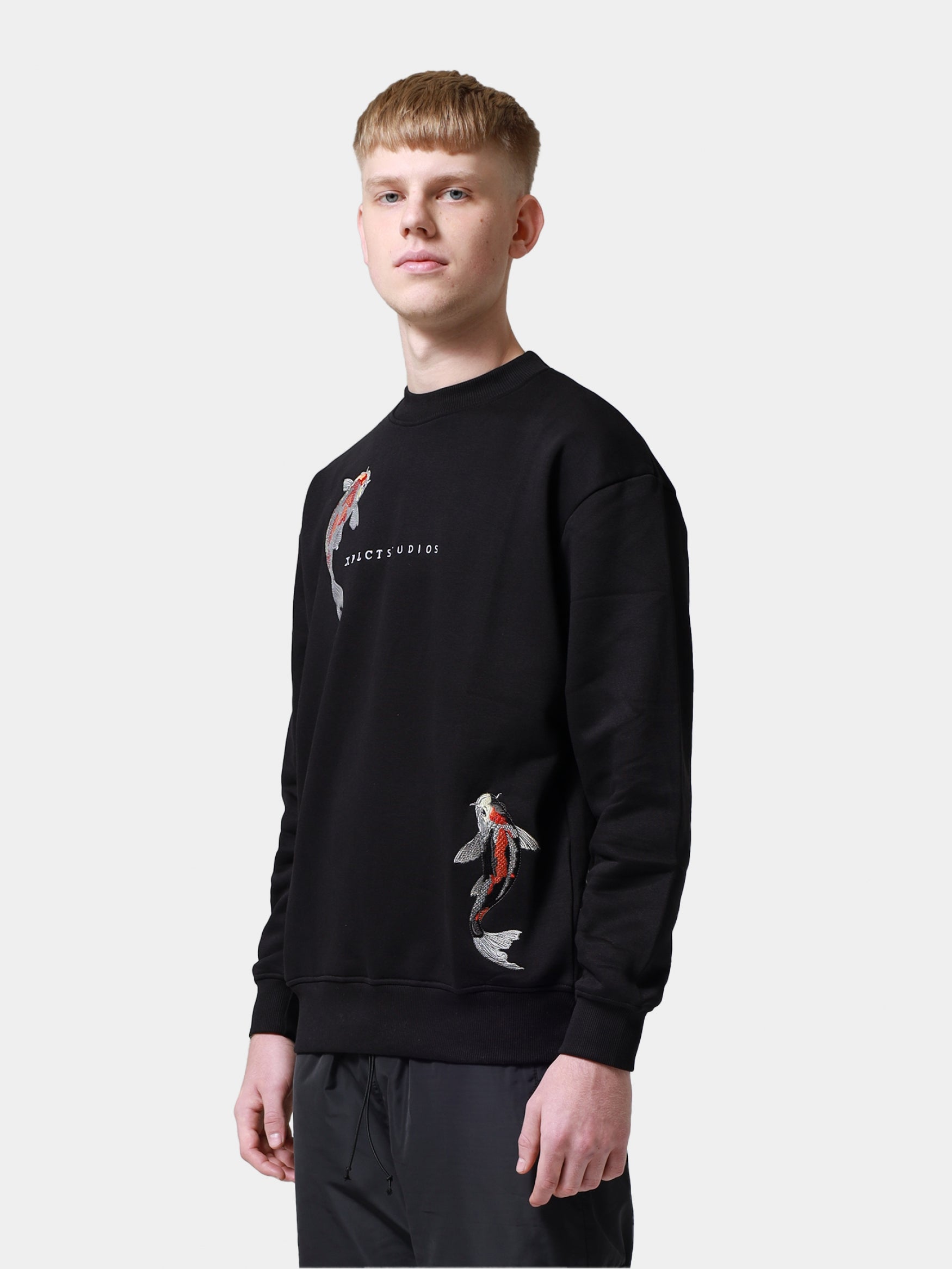 Pisces_Sweater-3.jpg