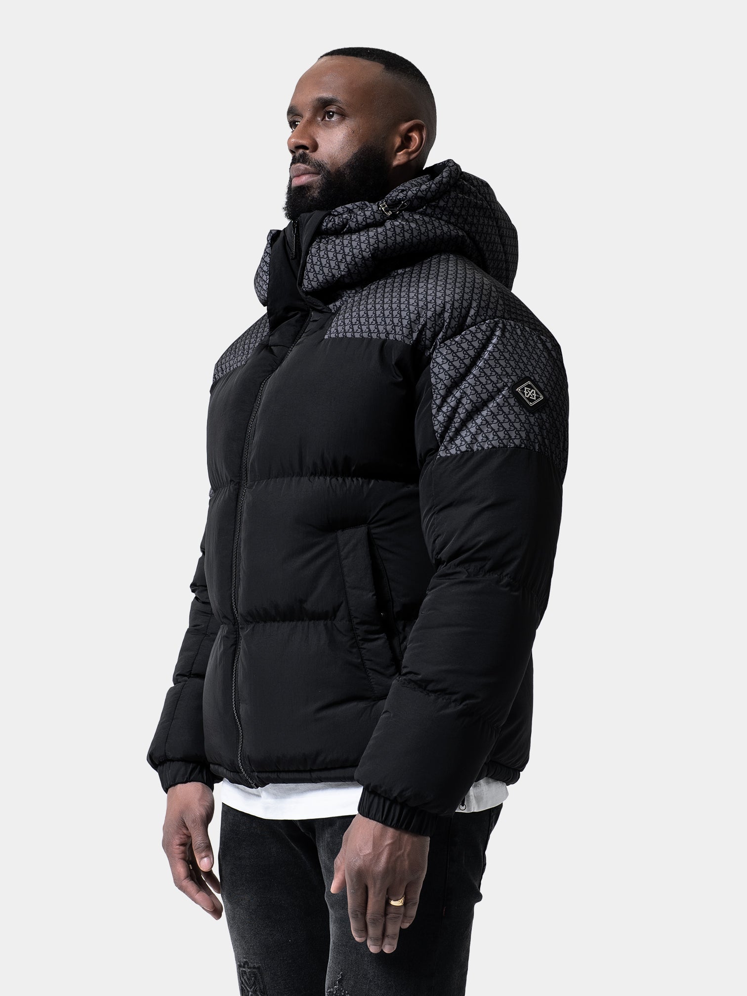 SaveJacket-Black3_6854814f-d45e-49f6-8a90-c1b16e552b81.jpg