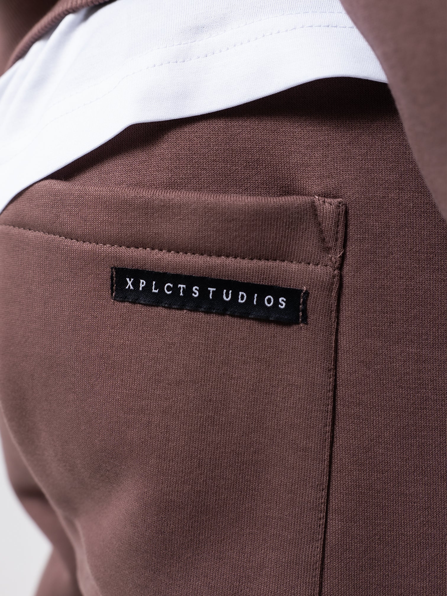 Shade Jogger | Deep Taupe