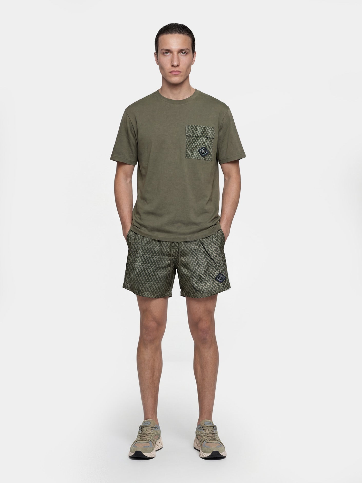 Shadow Tee | Army – XPLCT STUDIOS
