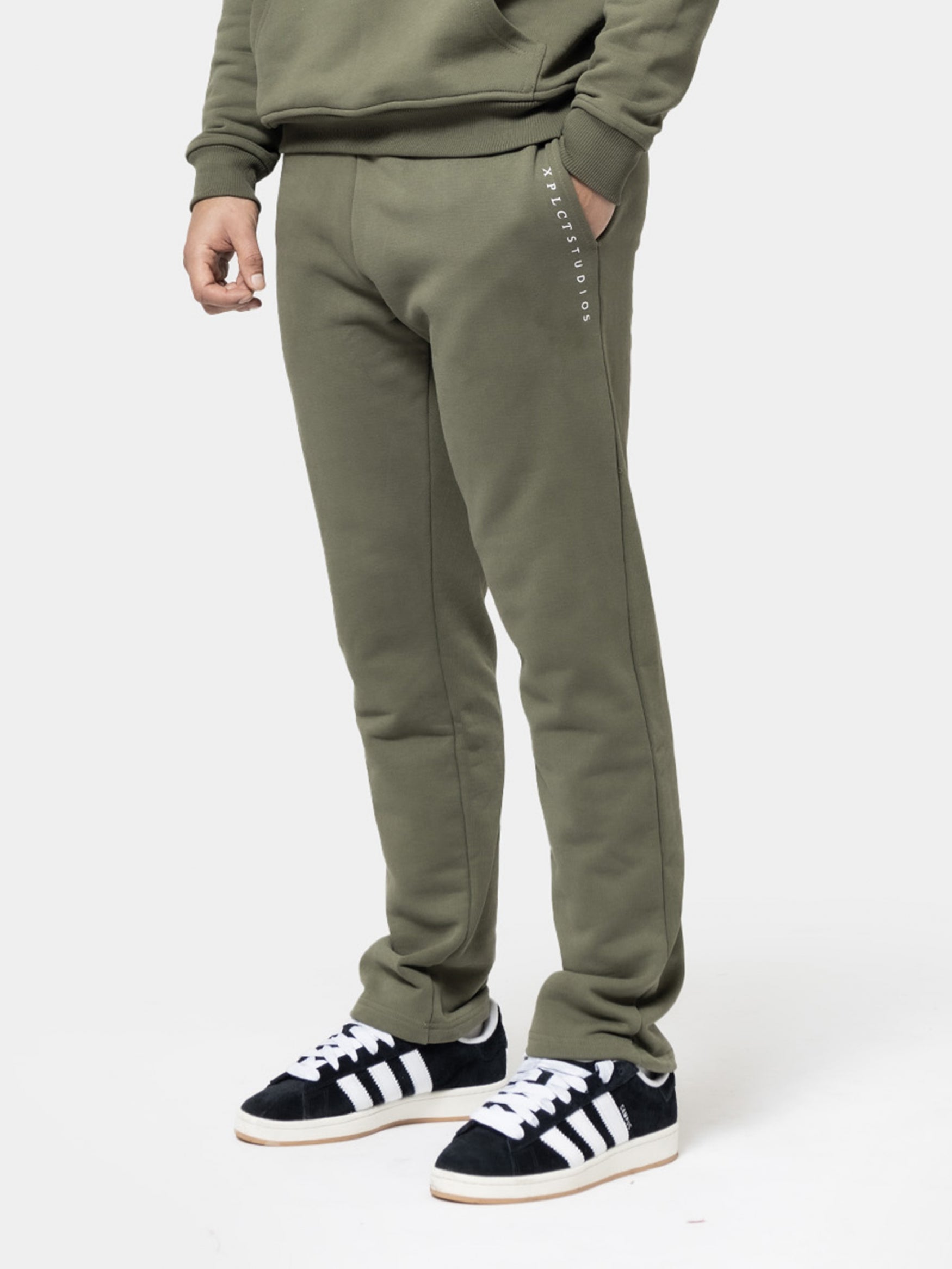 Stripes-Jogger_Green_57a89885-4361-4940-8f5a-8dc625e8f134.jpg